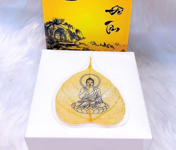 Đặt Lá Bồ Đề Tâm Phật Ở Đâu.png
